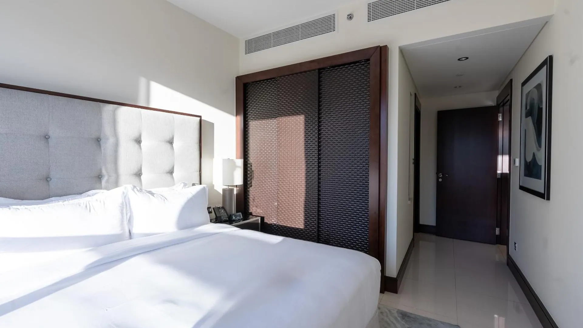 Residencial Apartments In Address Downtown Connected To Dubai Mall ОАЭ