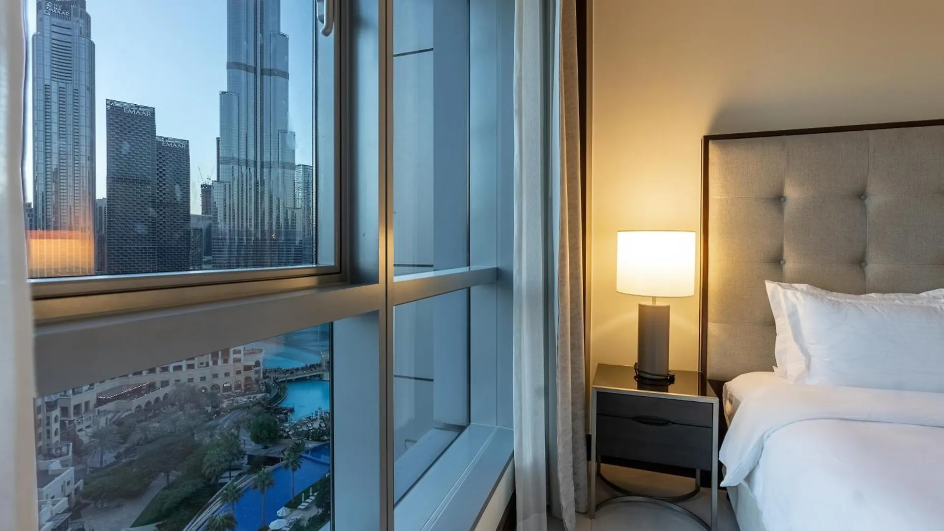 Residencial Apartments In Address Downtown Connected To Dubai Mall