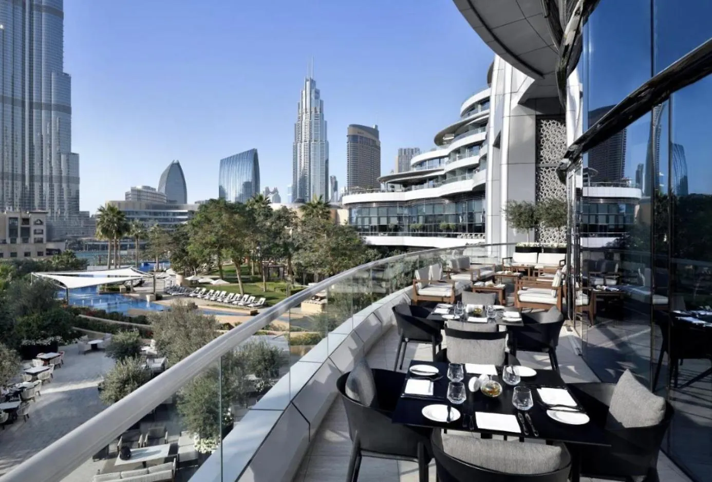 Residencial Apartments In Address Downtown Connected To Dubai Mall