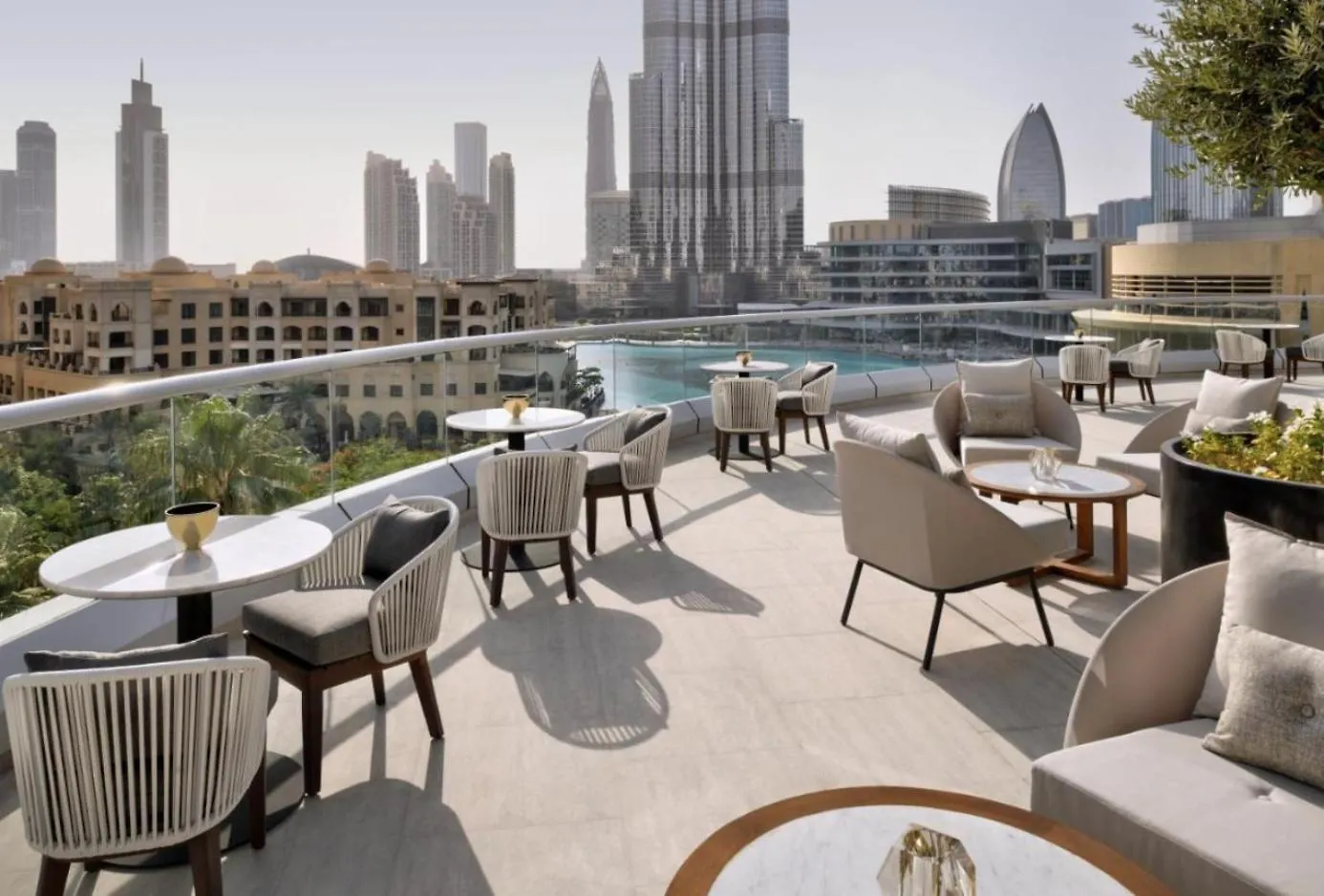 Residencial Apartments In Address Downtown Connected To Dubai Mall