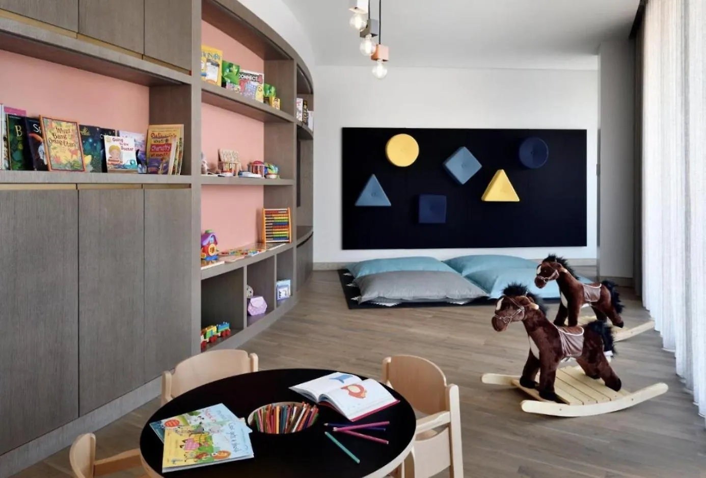 Residencial Apartments In Address Downtown Connected To Dubai Mall