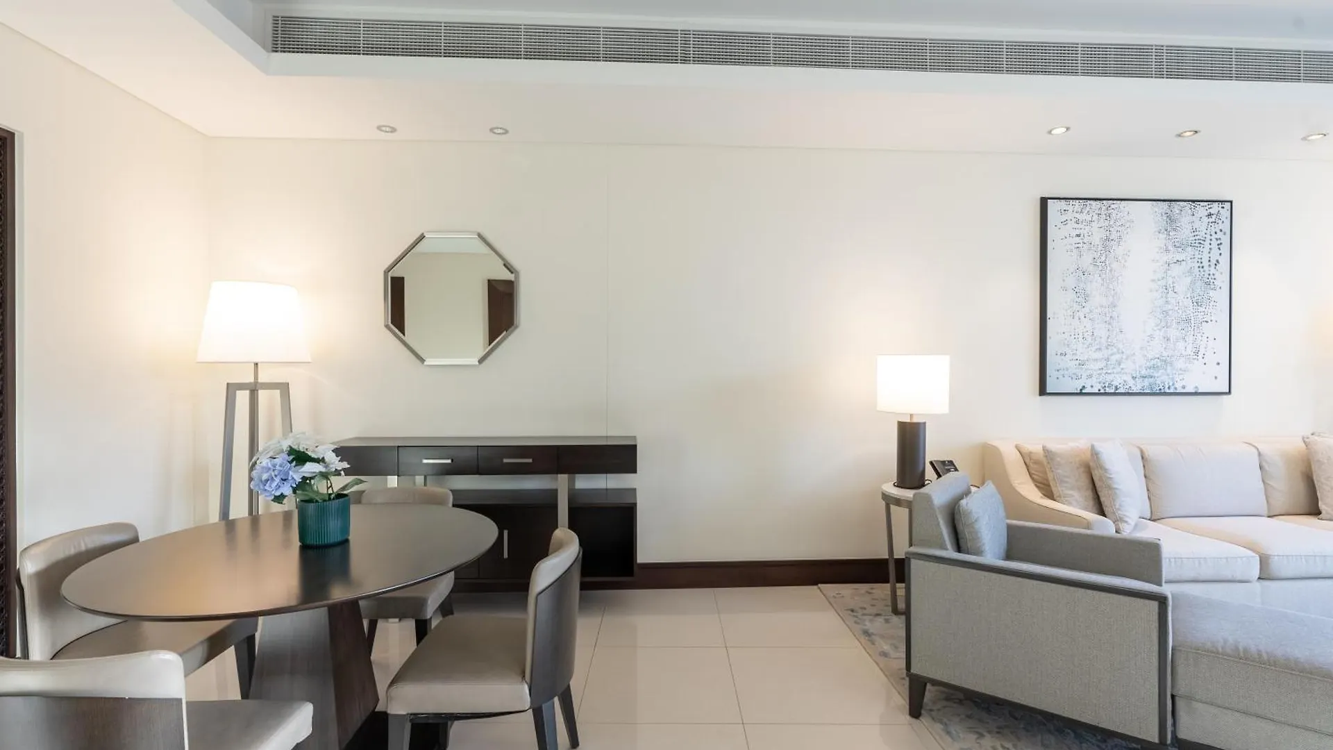 Residencial Apartments In Address Downtown Connected To Dubai Mall