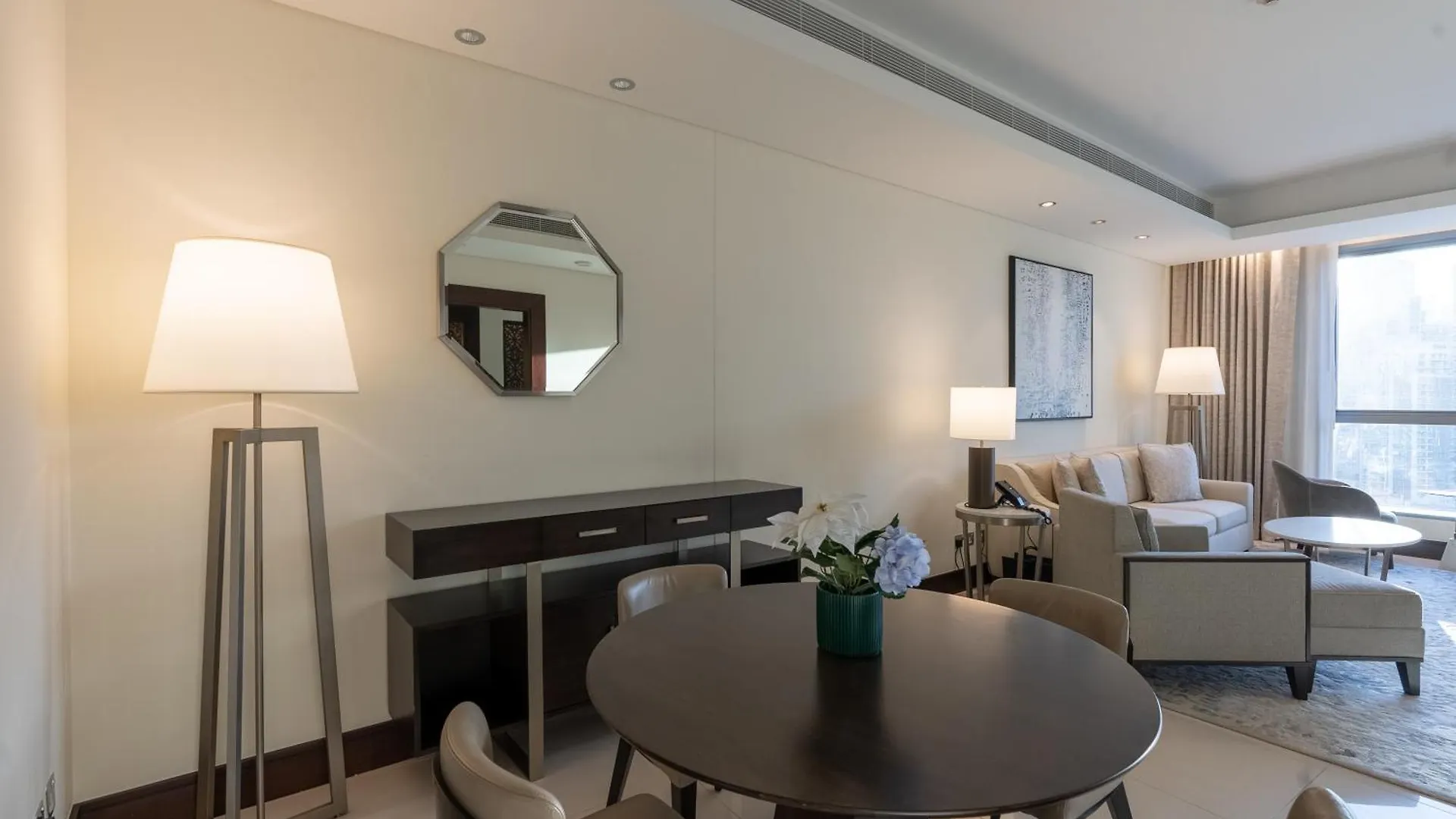 Residencial Apartments In Address Downtown Connected To Dubai Mall