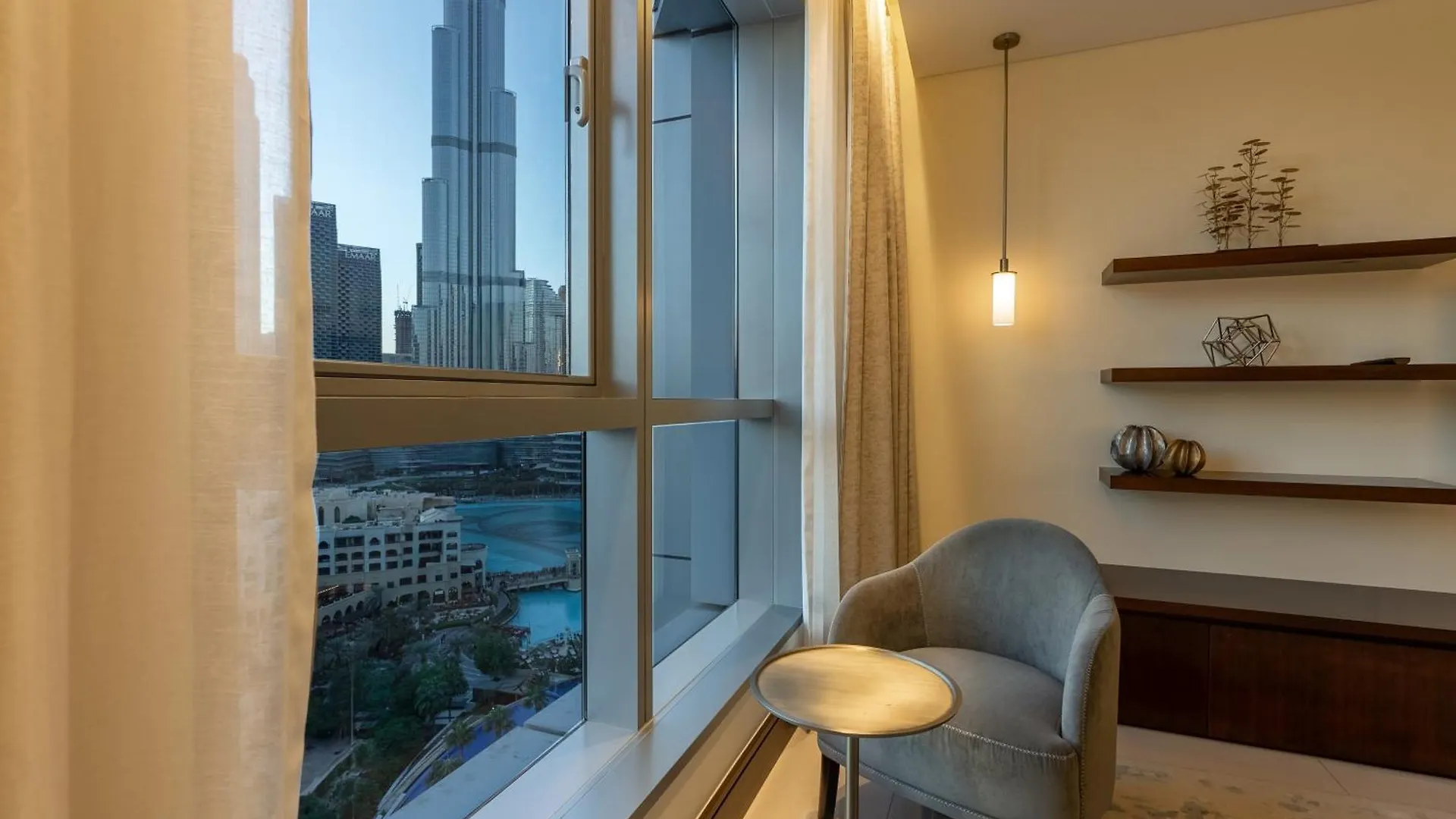 Residencial Apartments In Address Downtown Connected To Dubai Mall 아랍에미리트
