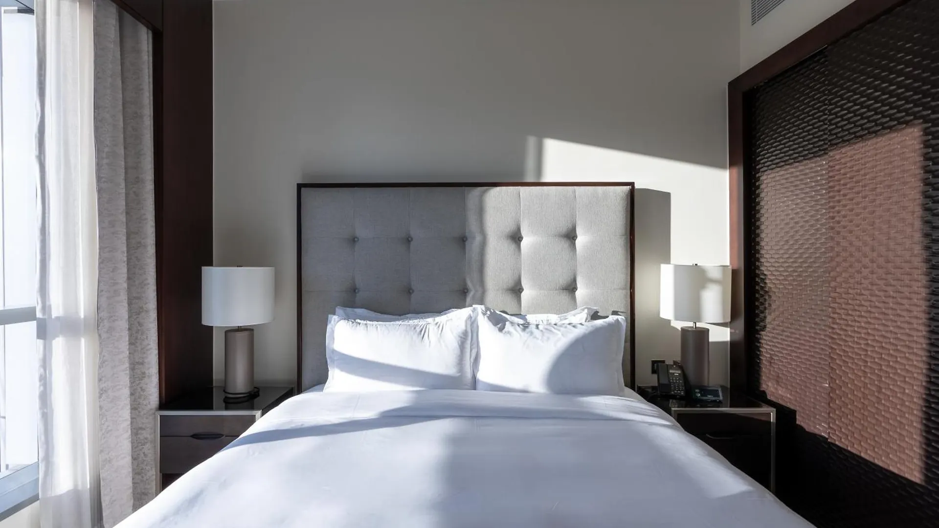 Residencial Apartments In Address Downtown Connected To Dubai Mall